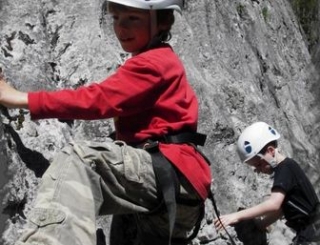  Iniciación a la escalada para niños y adultos en el Jura 